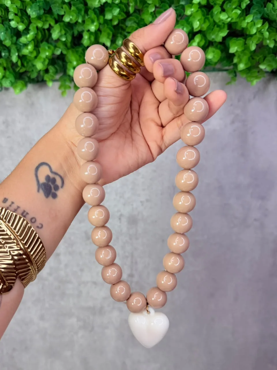 Collar nude corazon blanco
